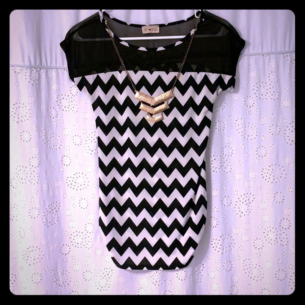 Black and white zig zag top with gold detail